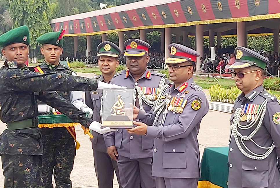 আনসারদের মৌলিক প্রশিক্ষণ সমাপনী কুচকাওয়াজ অনুষ্ঠিত