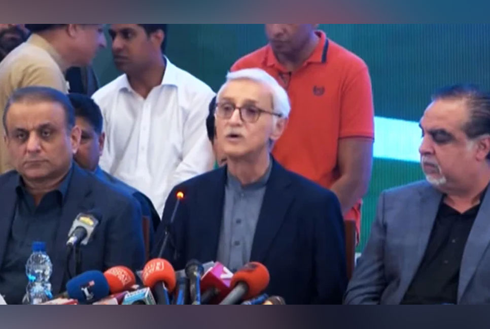 নতুন রাজনৈতিক দল সামনে আনল ইমরান খানের পক্ষত্যাগীরা 