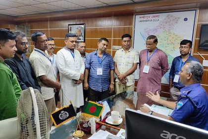 স্বর্ণের দোকানে ডাকাতির ঘটনায়  নিরাপত্তার দাবিতে ব্যবসায়ীদের অবস্থান ধর্মঘট, তিন মামলা