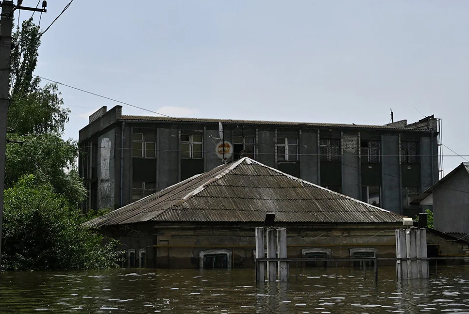 ইউক্রেনে বাঁধে ধস, বন্যায় নিহত বেড়ে ৮