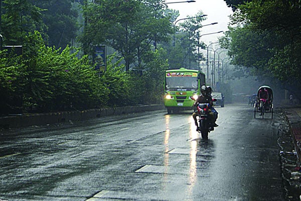 তীব্র দাবদাহের পর স্বস্তির বৃষ্টি