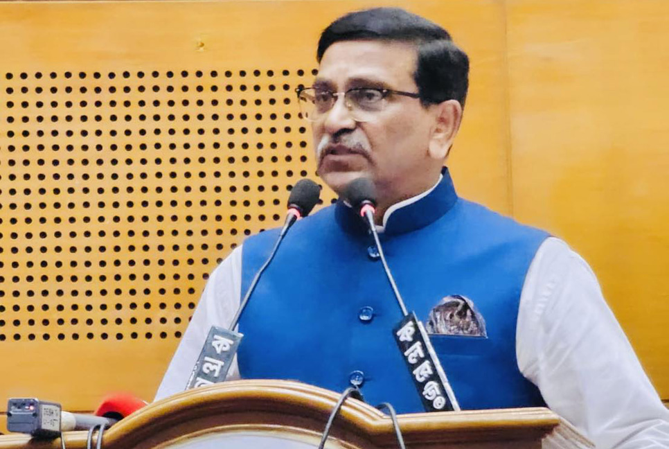 ২০২৯ সালের পর ক্ষমতায় যাওয়া যাবে কি না, ভাবুন : বিএনপিকে হানিফ

