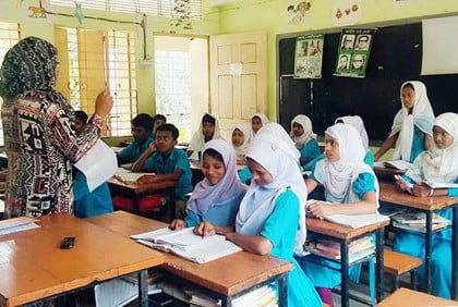 আজ খুলছে সব শিক্ষাপ্রতিষ্ঠান, মানতে হবে কিছু নির্দেশনা