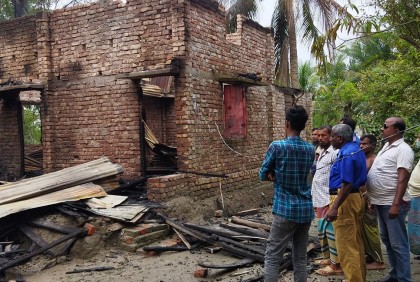 নিজ ঘরে আগুনে পুড়ে প্রাণ গেল বৃদ্ধের
