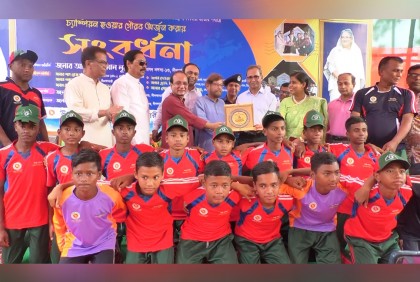 নীলফামারীতে চ্যাম্পিয়ন দলকে সংবর্ধনা