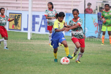 ফেনীকে ৬-০ গোলে হারালো রংপুরের মেয়েরা   
