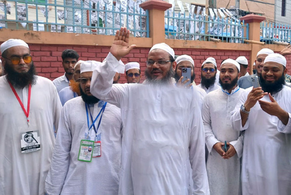 নির্বাচন প্রশ্নবিদ্ধ হলে বরিশালে আন্দোলনের হুমকি হাতপাখা প্রার্থীর