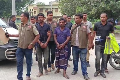 ইজিবাইক চালক হত্যা: দুই আসামি গ্রেফতার