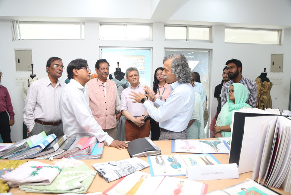 ‘পোশাক শিল্পে ভিন্নমাত্রা আনবে শান্ত-মারিয়াম বিশ্ববিদ্যালয়ের শিক্ষার্থীরা’