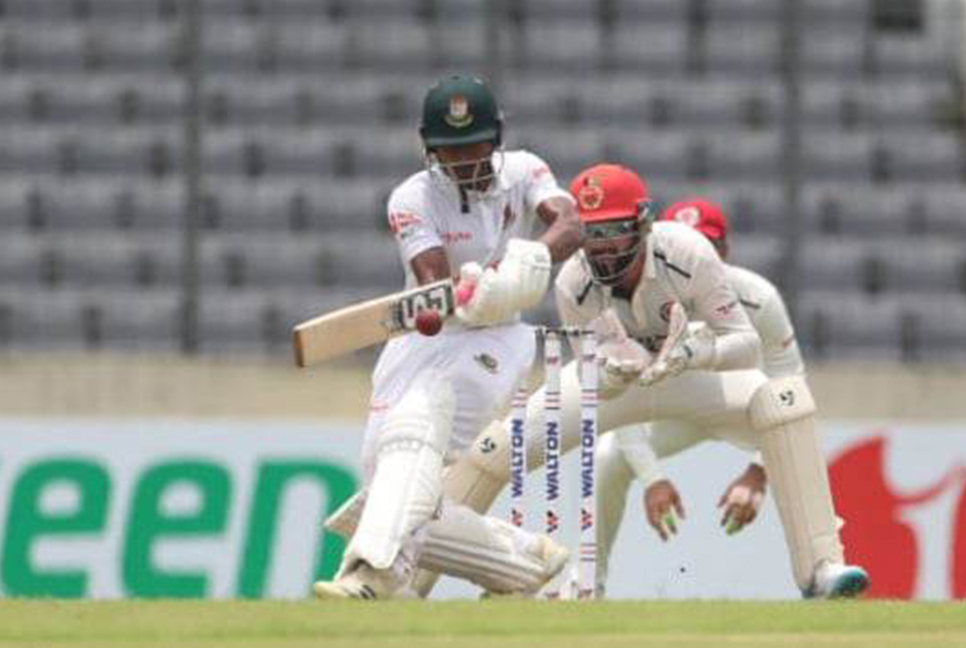 শান্তর অর্ধশত, শুরুর ধাক্কা সামলে উঠেছে টাইগাররা