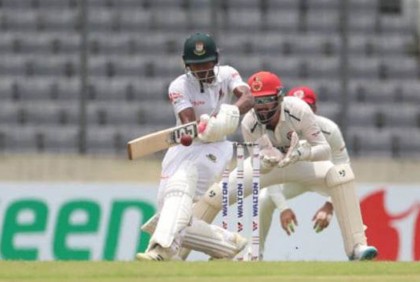 শান্তর অর্ধশত, শুরুর ধাক্কা সামলে উঠেছে টাইগাররা