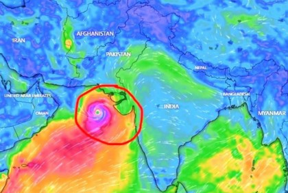 ঘূর্ণিঝড় ‘বিপর্যয়’ : গুজরাটে রেড অ্যালার্ট
