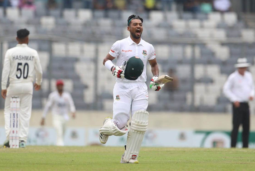 আফগান শিবিরে অস্বস্তি; লিডের পাহাড় বানিয়ে লাঞ্চ বিরতিতে বাংলাদেশ