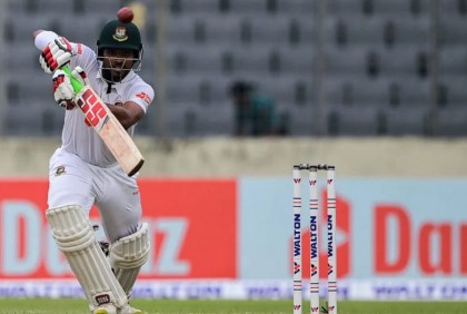 সাদা-মাটা ক্যাচে ফিরলেন শান্ত