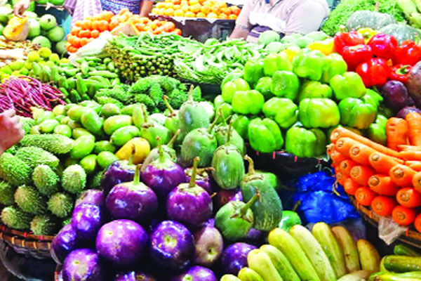 দ্রব্যমূল্যের ঊর্ধ্বগতিতে নাভিশ্বাস