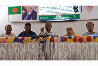 বিএনপি বিদেশিদের কাছে যায় না, বিদেশিরা বিএনপিকে ডাকে : মির্জা ফখরুল

