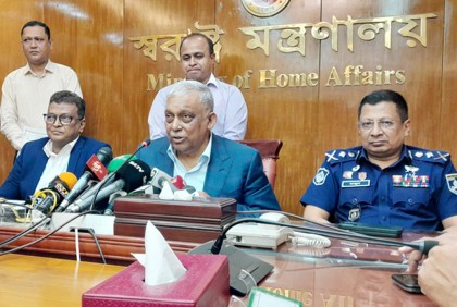ঈদের ছুটি একদিন বাড়ানোর প্রস্তাব যৌক্তিক : স্বরাষ্ট্রমন্ত্রী


