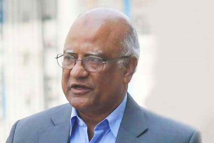 নিবিড় পর্যবেক্ষণে খন্দকার মোশাররফ 

