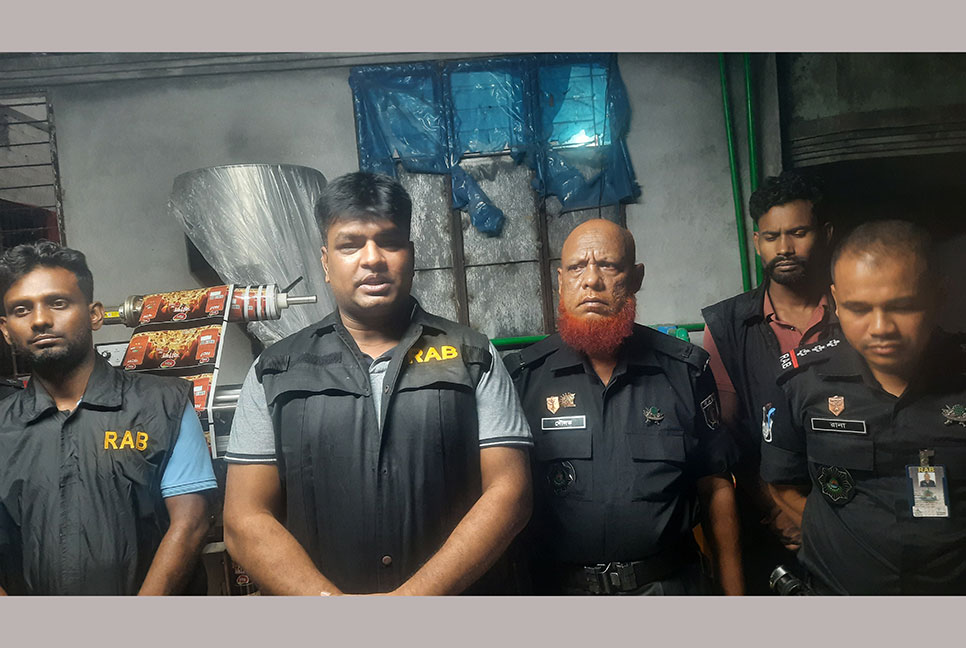 সখীপুরে অবৈধ জুস ফ্যাক্টরিতে অভিযান, ২ লাখ টাকা জরিমানা