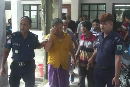 নাটোরে হাটের জায়গা দখলকারী ১০ জন কারাগারে