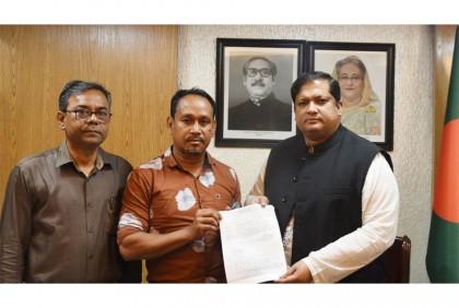 সাফজয়ী অধিনায়ককে প্রধানমন্ত্রীর আর্থিক সহায়তা