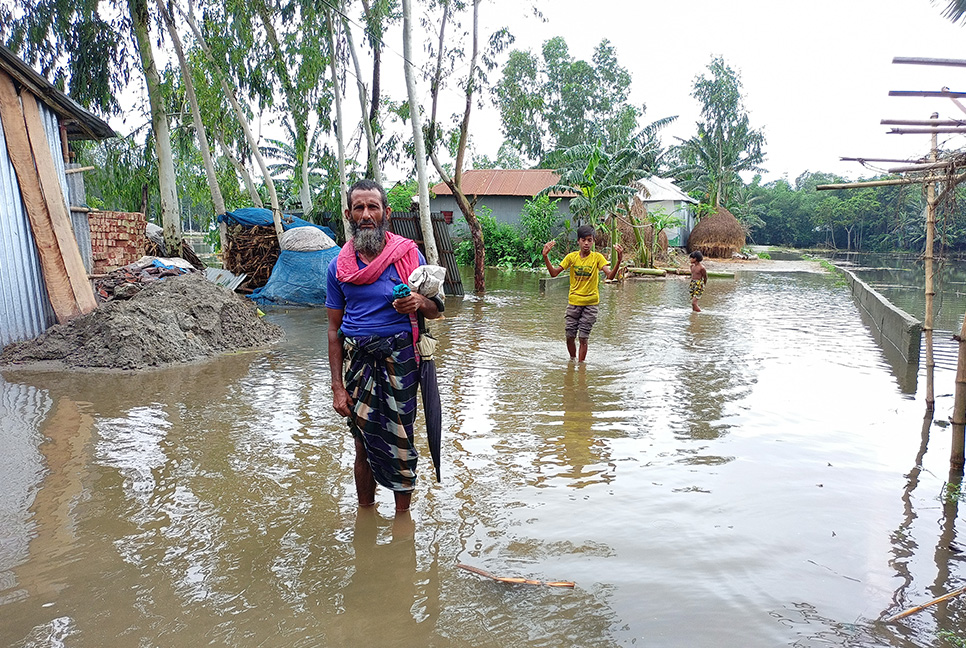 তিস্তার পানি আবারও বৃদ্ধি, দুর্ভোগে চরের মানুষ