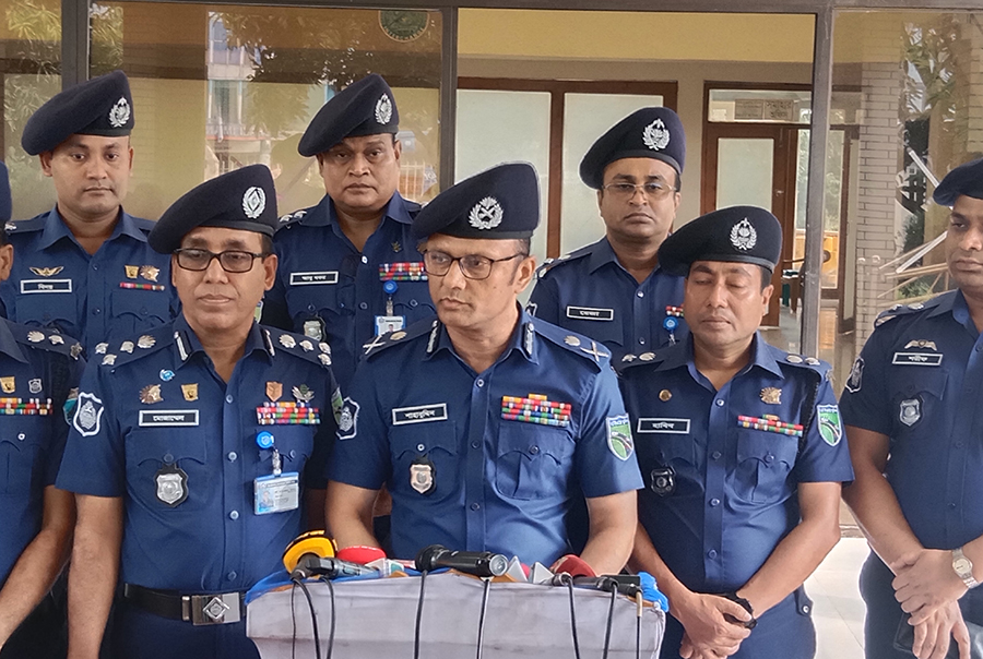 মহাসড়কে ফিটনেসবিহীন যানবাহন চলবে না: হাইওয়ে পুলিশ প্রধান