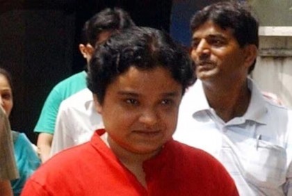 লিঙ্গ বদলে পুরুষ হতে চান পশ্চিমবঙ্গের সাবেক মুখ্যমন্ত্রীর মেয়ে
