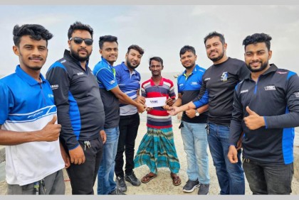 সাগরে যাত্রীকে উদ্ধার করা মাঝিকে সম্মাননা দিলো ইয়ামাহা রাইডারস ক্লাব 

