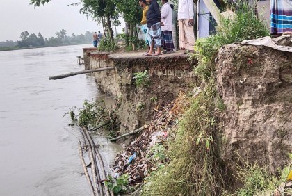 ঝিনাই নদীতে পানি বৃদ্ধি, ব্যাপক ভাঙন