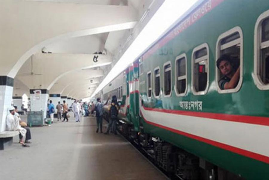 ঈদুল আজহা উপলক্ষে আজ চলবে ৫৩ জোড়া ট্রেন