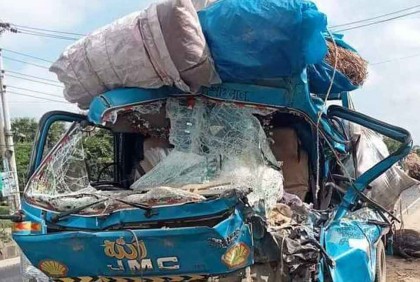 ভালুকায় পিকআপ-ট্রাকের সংঘর্ষে গরু ব্যবসায়ী নিহত  