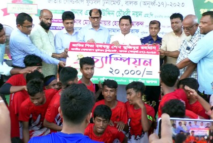 লক্ষ্মীপুরে ফুটবল টুর্নামেন্টে চ্যাম্পিয়ন টুমচর ইউনিয়ন