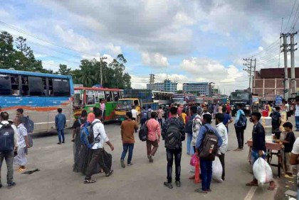 ঢাকা-টাঙ্গাইল মহাসড়কে যানবাহনের চাপ বাড়ছে