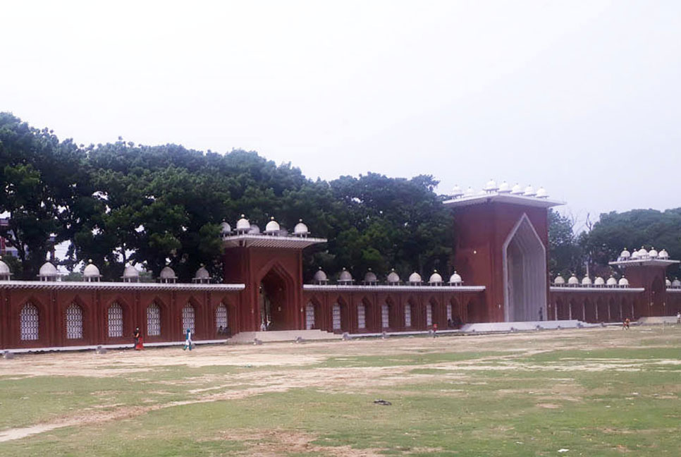 দেশের বড় ঈদের জামাত সকাল সাড়ে ৮টায়, চলবে দুটি বিশেষ ট্রেন