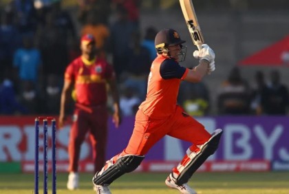 ৩৭৪ রান করেও সুপার ওভারে ডাচদের কাছে ওয়েস্ট ইন্ডিজের হার