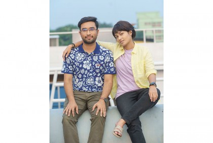 জোভানের সঙ্গে টমবয় লুকে ফারিণ