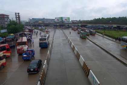 ঢাকা-টাঙ্গাইল মহাসড়কে যানবাহনের চাপ নেই