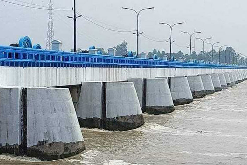 বিপদসীমার ওপরে তিস্তার পানি