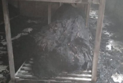 গাজীপুরে পোশাক কারখানার কাপড়ের গুদামে আগুন