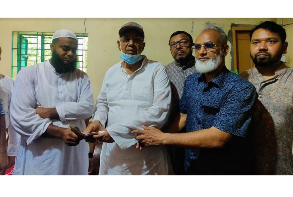 ফরিদপুরে সড়ক দুর্ঘটনায় নিহতদের পরিবারে সহায়তা প্রদান