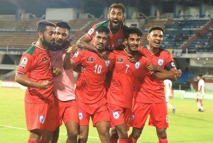 ফাইনালে উঠার ম্যাচে প্রথমার্ধ গোলশূন্য