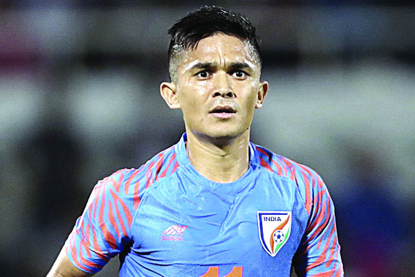 রেকর্ড গড়ার হাতছানি