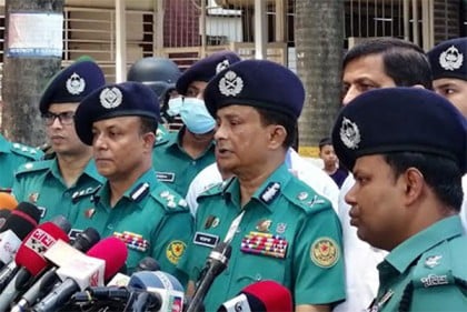 ছিনতাইকারীদের বিরুদ্ধে আমাদের অভিযান চলছে: ডিএমপি কমিশনার