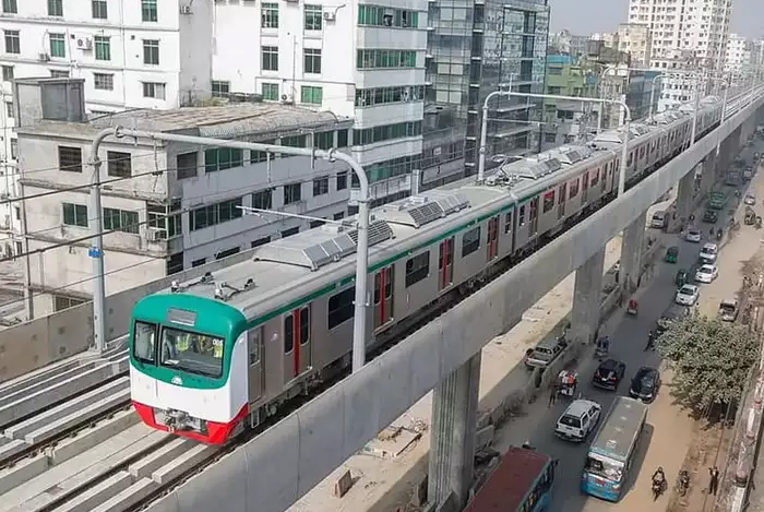 মেট্রোরেল চলাচলের সময় রাতে আধাঘণ্টা বাড়ছে 