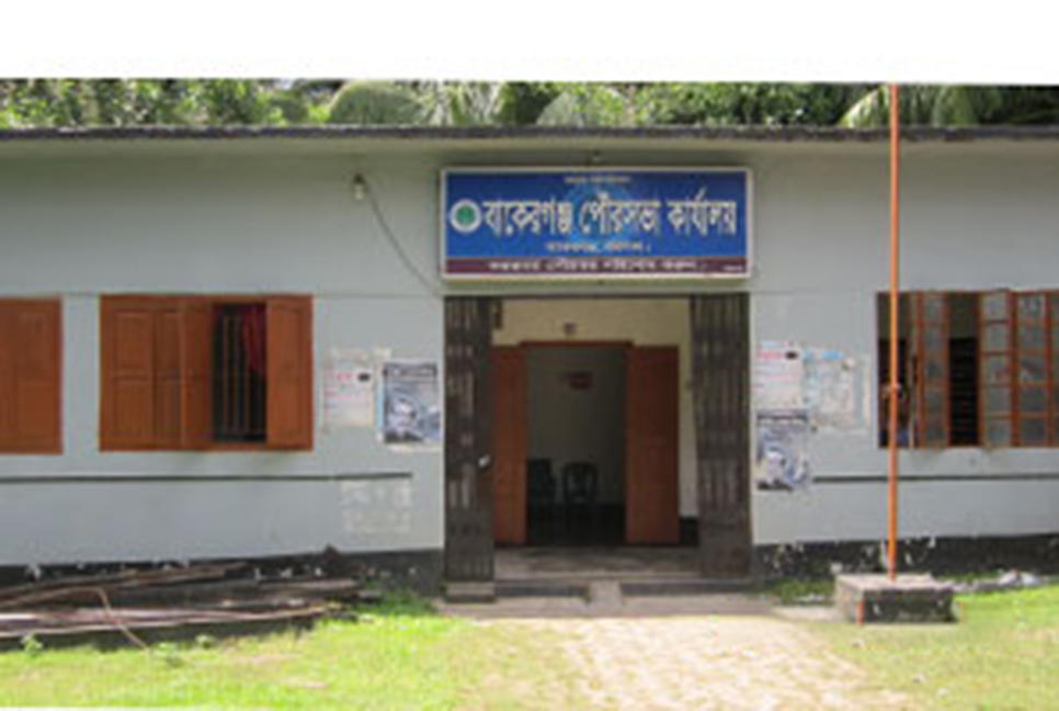পৌর মেয়রের বিরুদ্ধে কাউন্সিলরের ৩০ মাসের সম্মানী ভাতা আটকে রাখার অভিযোগ 

