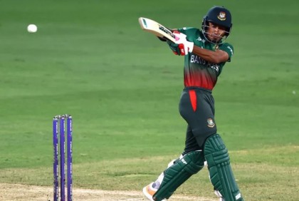 টসে হেরে ব্যাটিংয়ে টাইগাররা, ফিরলেন আফিফ
