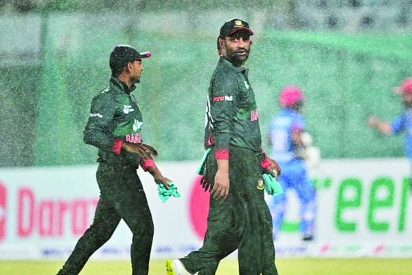 বৃষ্টি আইনে ১৭ রানে হার টাইগারদের 