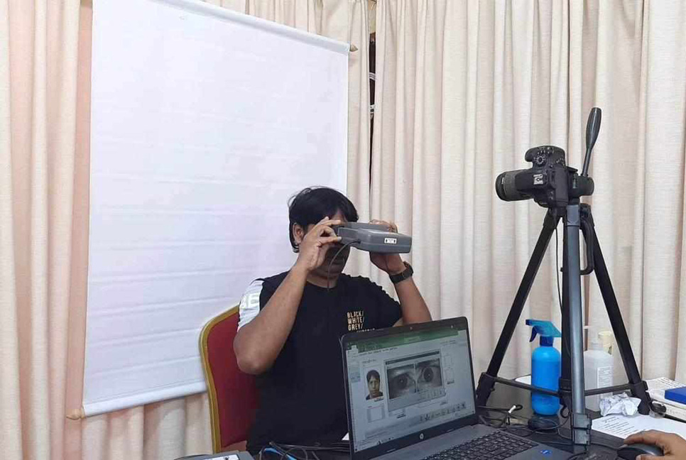 আরব আমিরাতে স্মার্টকার্ড পাচ্ছেন প্রবাসীরা