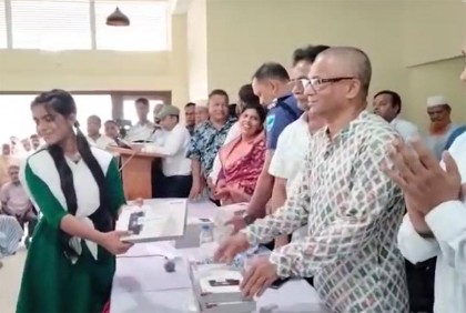 প্রধানমন্ত্রী শুধু স্বপ্ন দেখান না স্বপ্ন বাস্তবায়ন করেন: এনামুল হক শামীম